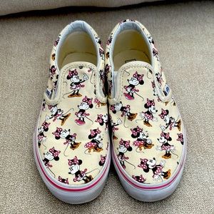 Minnie Mouse Disney vans size 3 girls